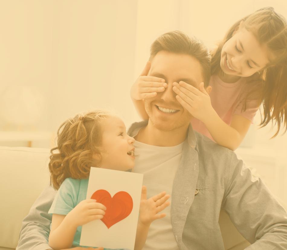 Frasi per la Festa del Papà: idee per auguri speciali