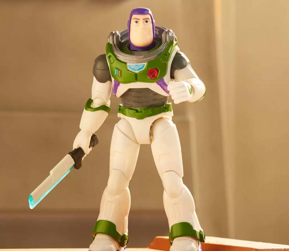 Action Figure con personaggi Star Wars e Marvel