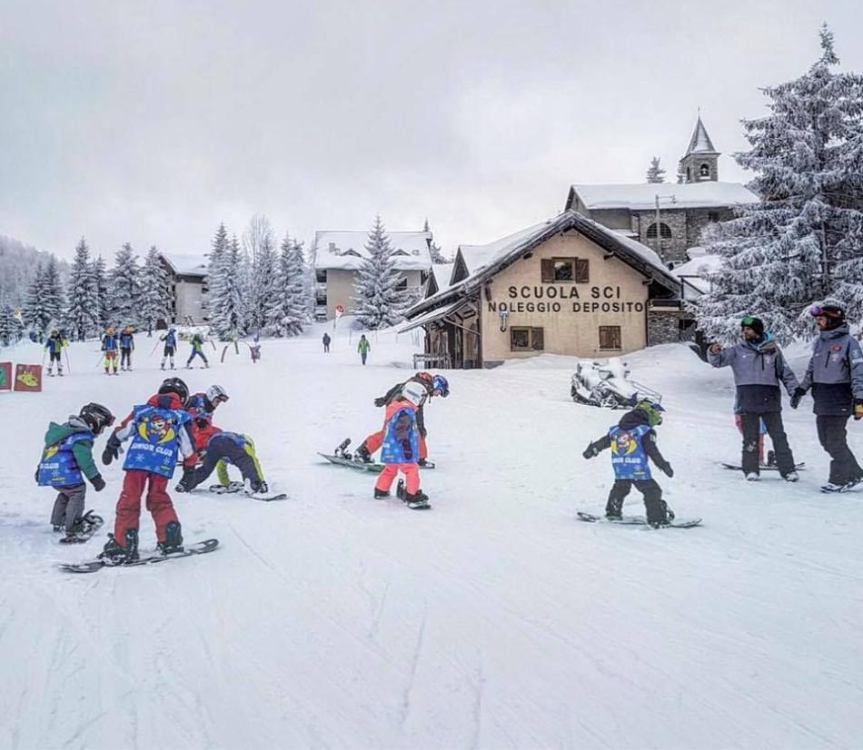 Lezioni di snowboard con maestri qualificati - Varie località in Italia