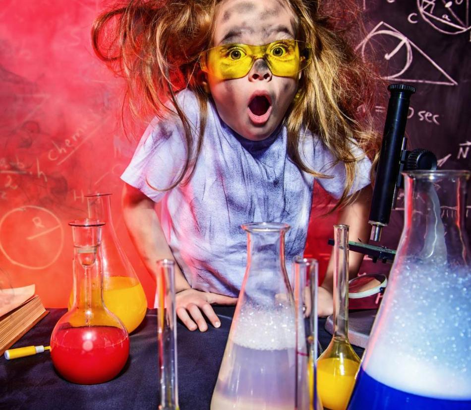 Video corso con 12 esperimenti scientifici divertenti: fisica, chimica e biologia