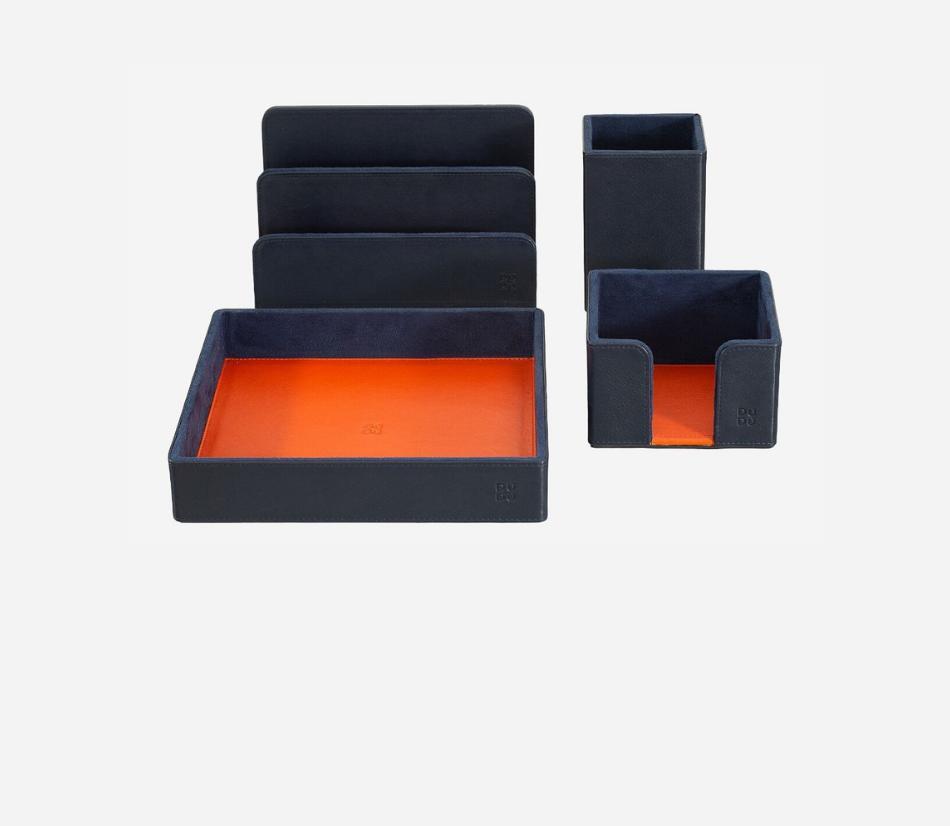 Accessori per la scrivania per smartworking - Modelli e accessori assortiti