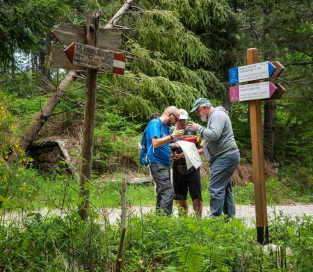 Corso di orienteering nei boschi - Varie località in tutta Italia