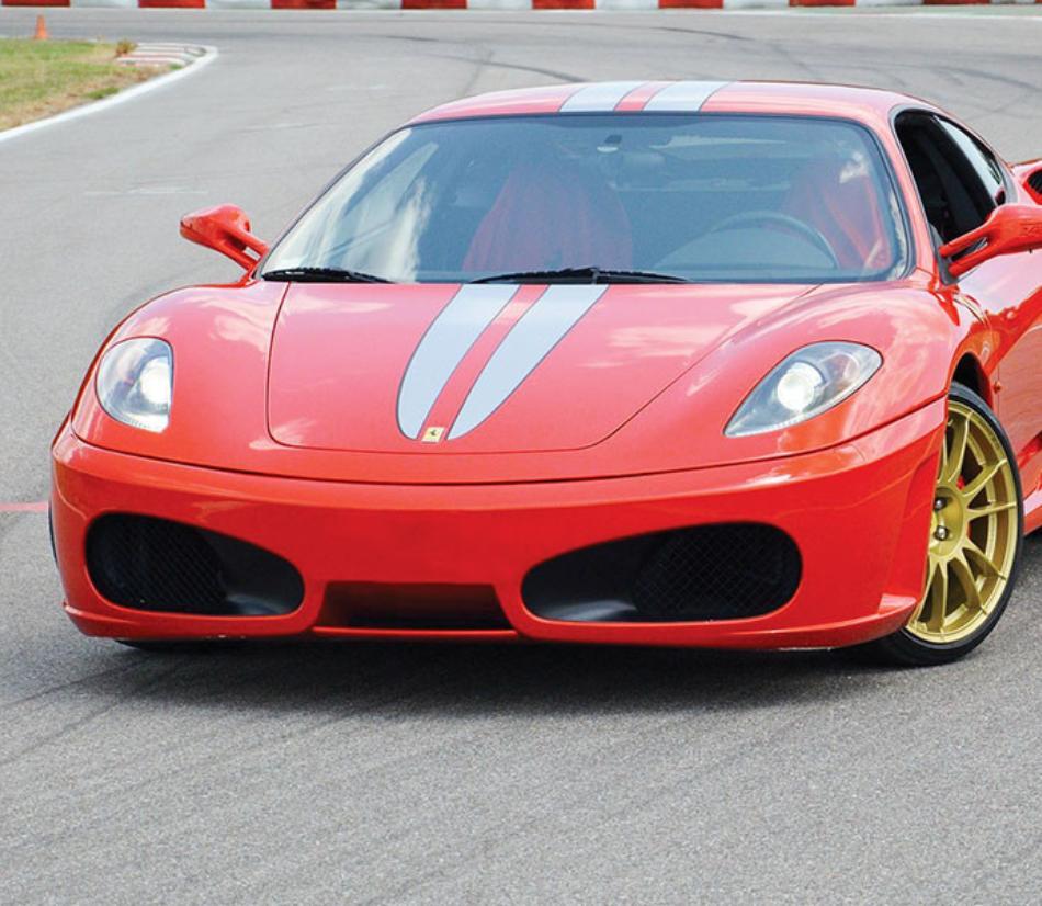 Due giri su pista in Ferrari - Vari circuiti disponibili in tutta Italia