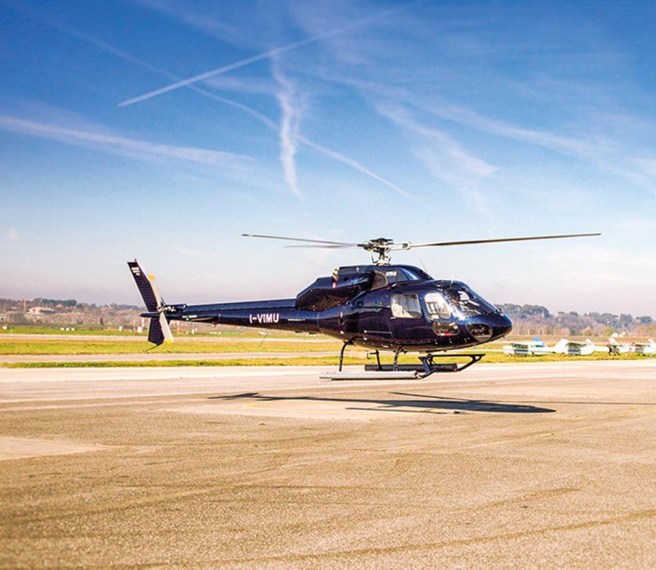 Pilota di elicottero per un giorno: volo di 30 minuti a bordo di un Robinson R22