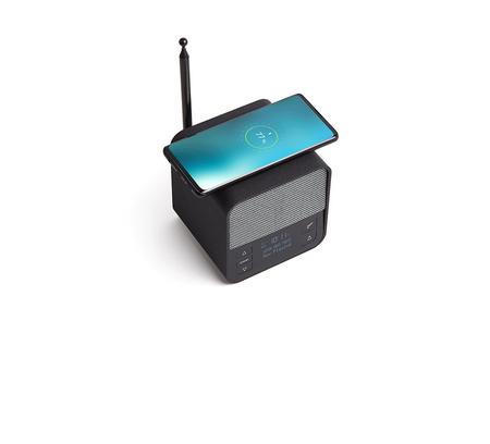 Radiosveglia, altoparlante Bluetooth e caricatore WI-FI